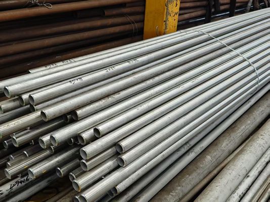 ASTM A192 Black Painted High Pressure Seamless Boiler Tubes For Industrial Use