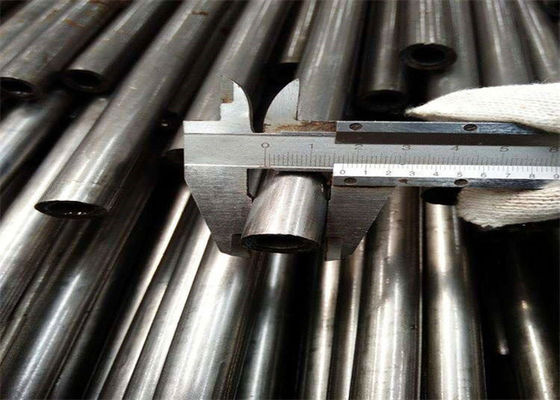 Anti Corrision Black Painting Alloy Steel Seamless Tube ASTM A335