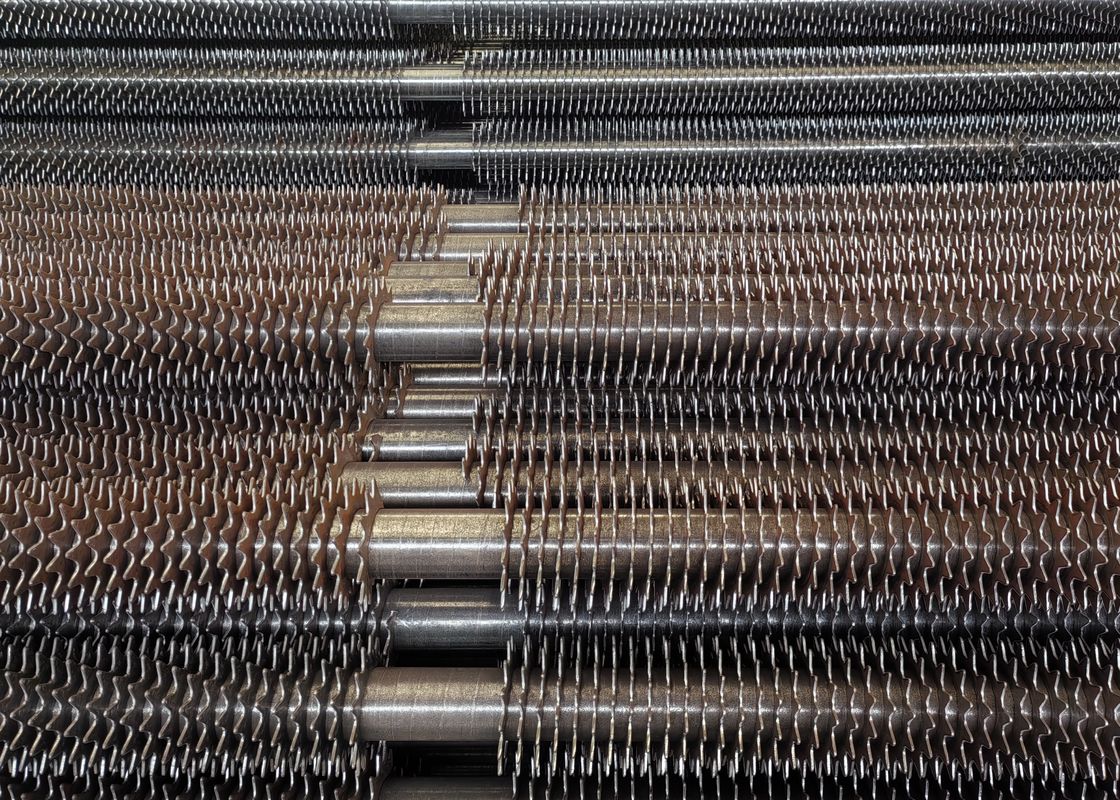 Carbon Steel Boiler Fin Tube For Superheater Seamless Spiral Finned Heat Exchanger Tube